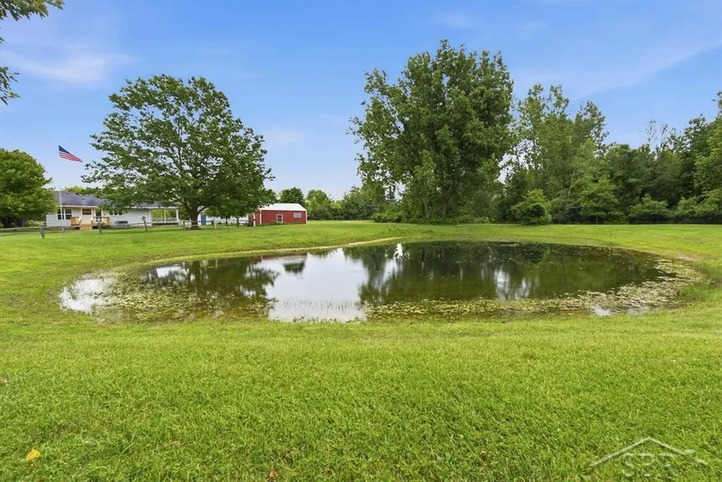 2138 S Smiths Crossing Road Ingersoll Township MI 48640