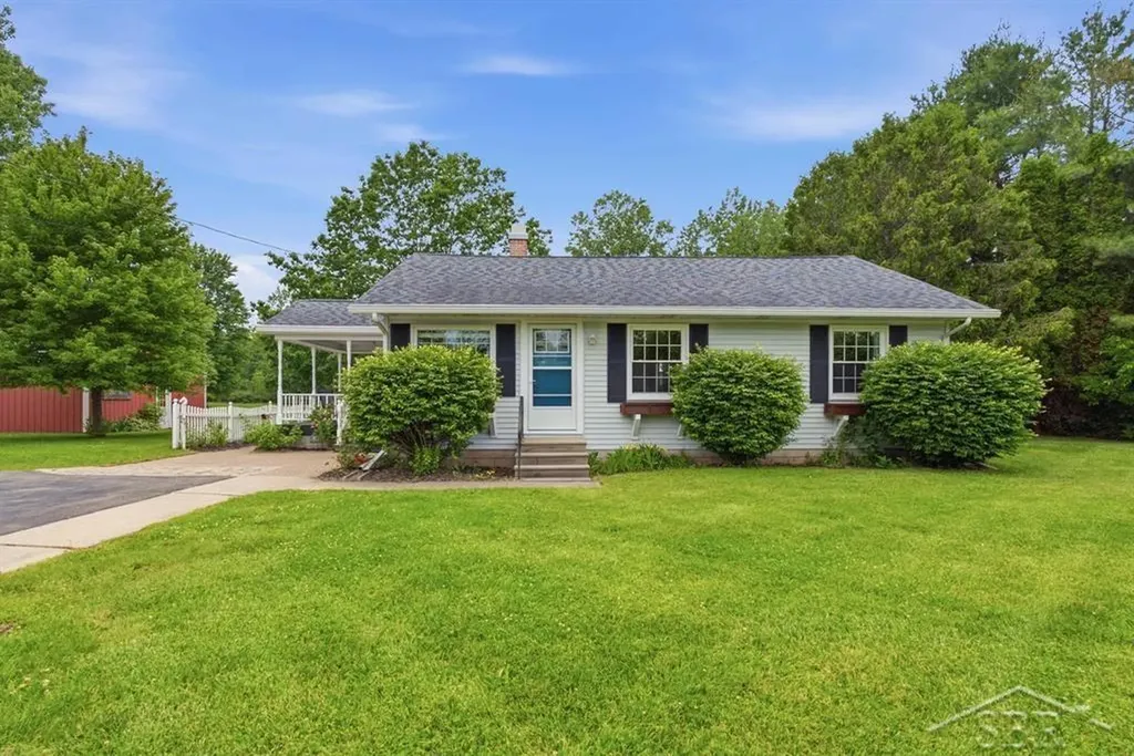 2138 S Smiths Crossing Road Ingersoll Township MI 48640