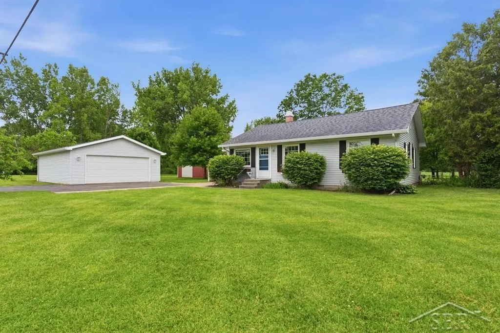 2138 S Smiths Crossing Road Ingersoll Township MI 48640