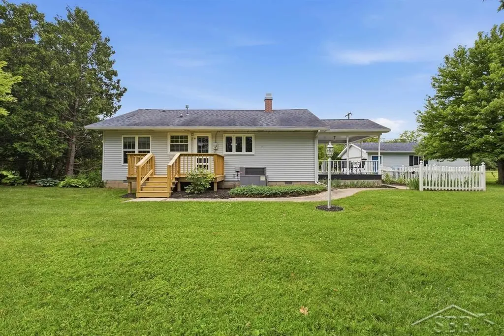 2138 S Smiths Crossing Road Ingersoll Township MI 48640