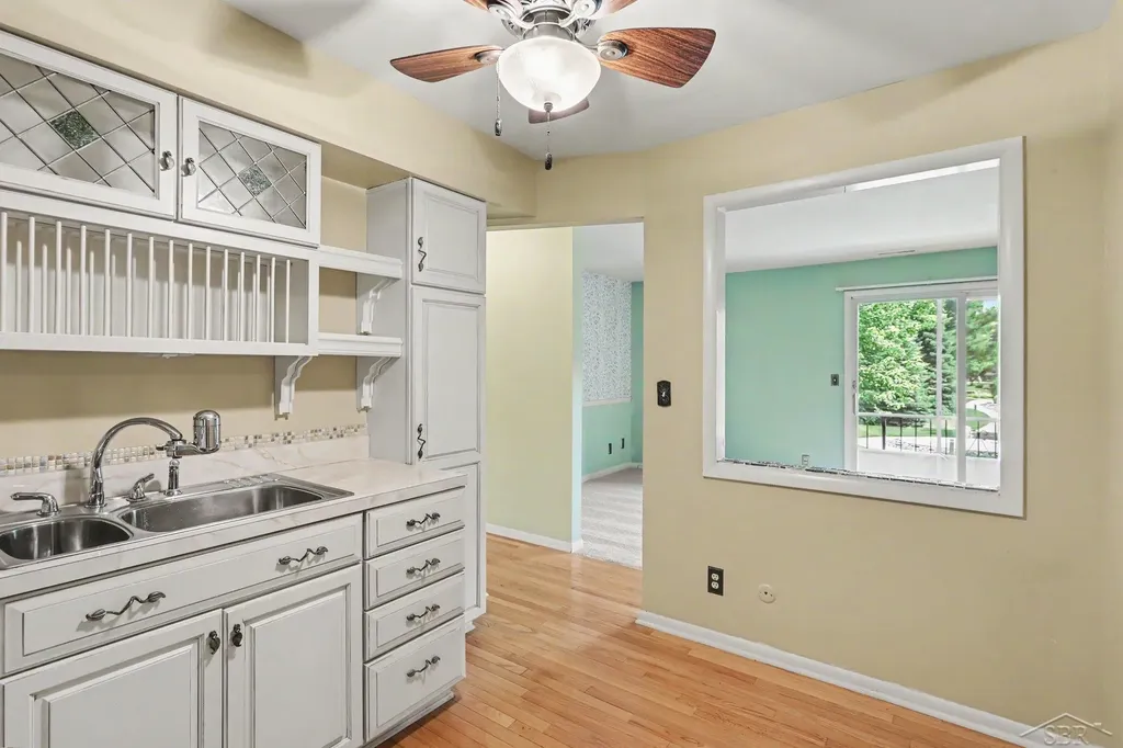 5935 W Michigan Avenue Saginaw Charter Township MI 48638