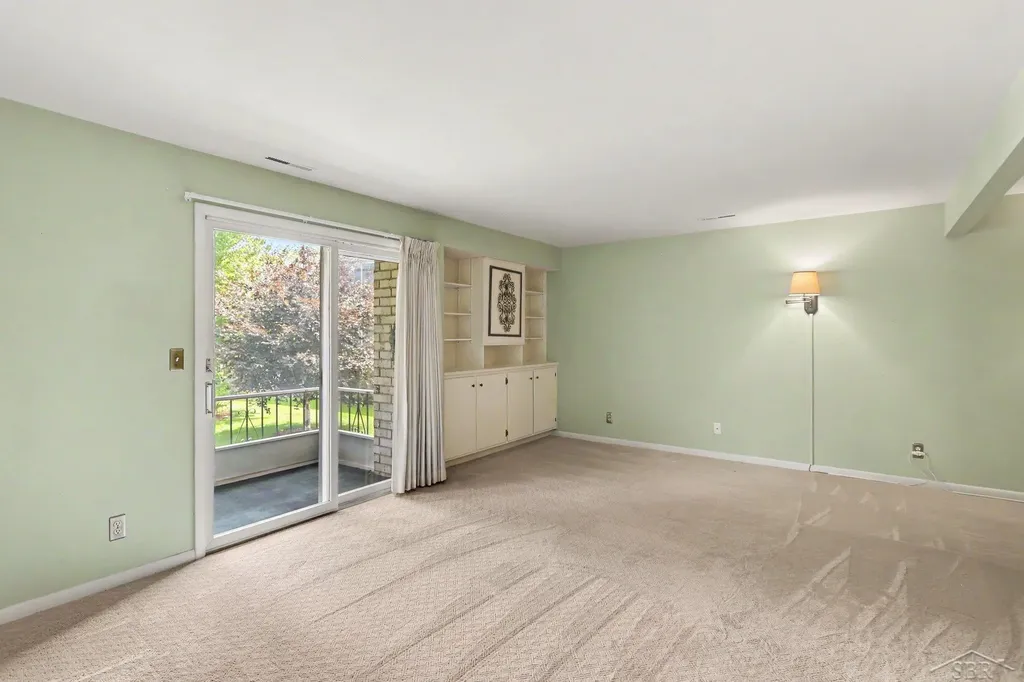 5935 W Michigan Avenue Saginaw Charter Township MI 48638