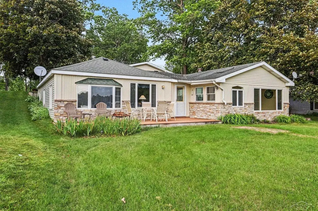 2298 La Plante Road Mills Township MI 48756