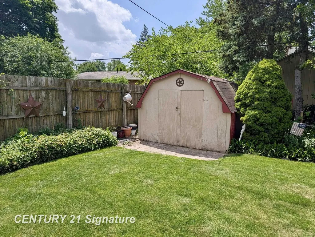 5171 Kenora Drive Kochville Township MI 48604