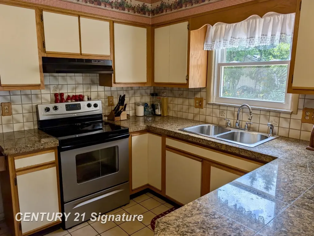 5171 Kenora Drive Kochville Township MI 48604