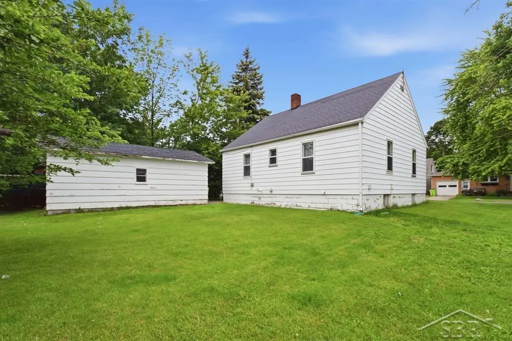 419 S Warren Street Pinconning City MI 48650