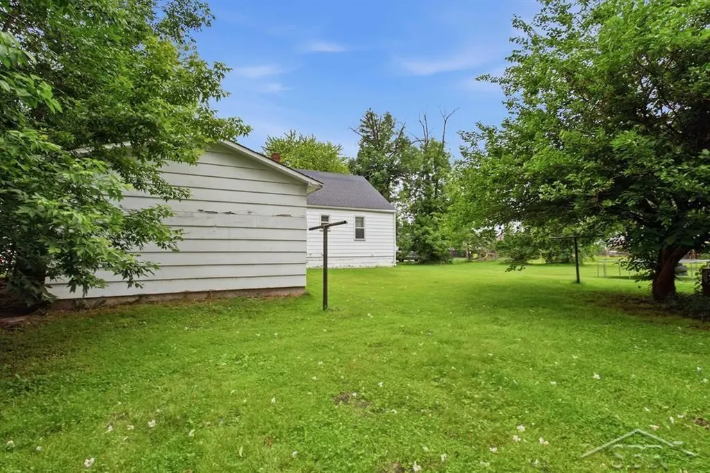 419 S Warren Street Pinconning City MI 48650