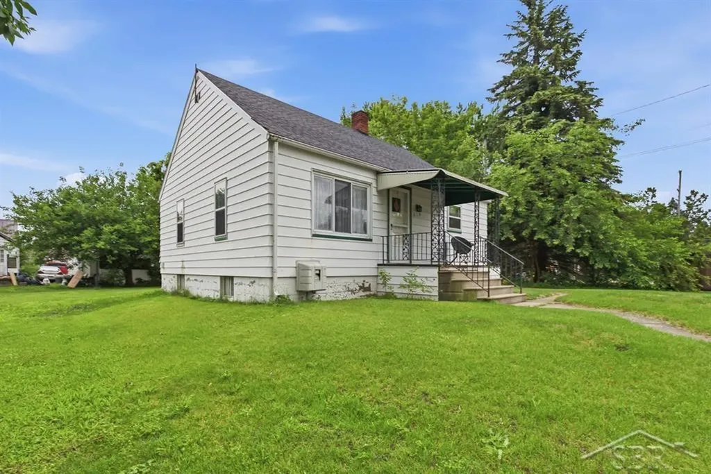 419 S Warren Street Pinconning City MI 48650