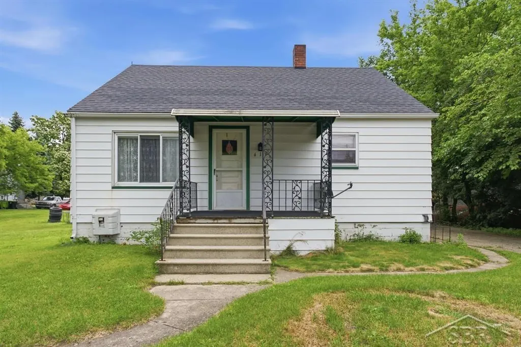 419 S Warren Street Pinconning City MI 48650