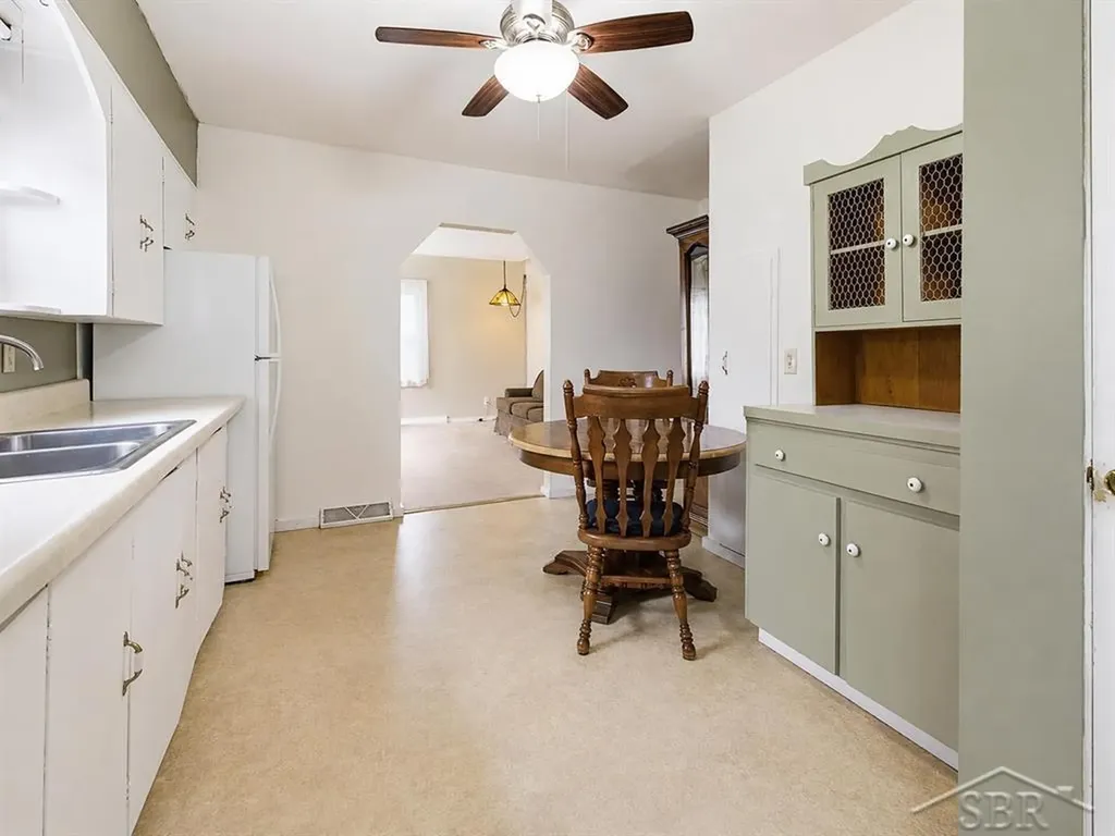 419 S Warren Street Pinconning City MI 48650