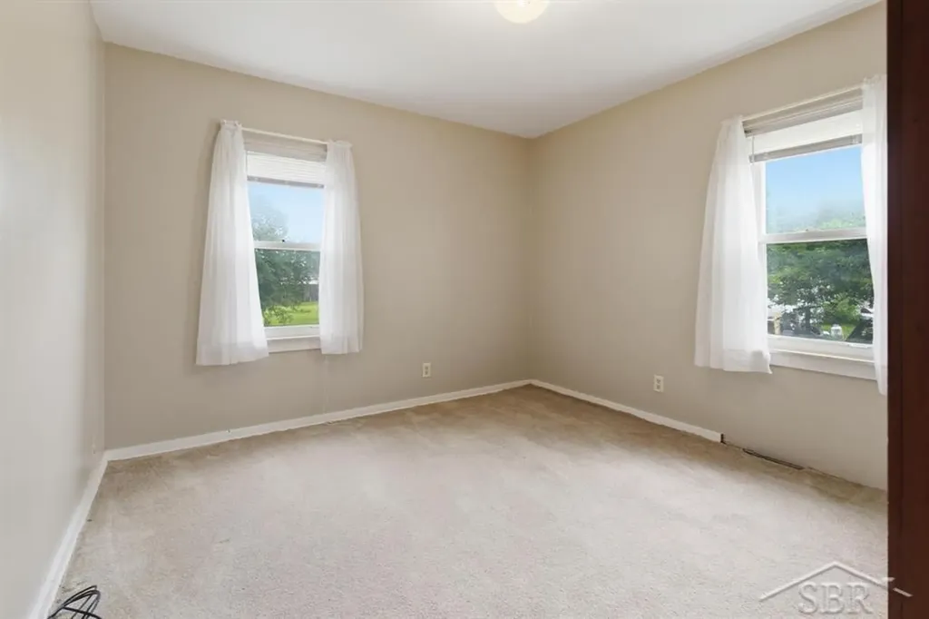 419 S Warren Street Pinconning City MI 48650