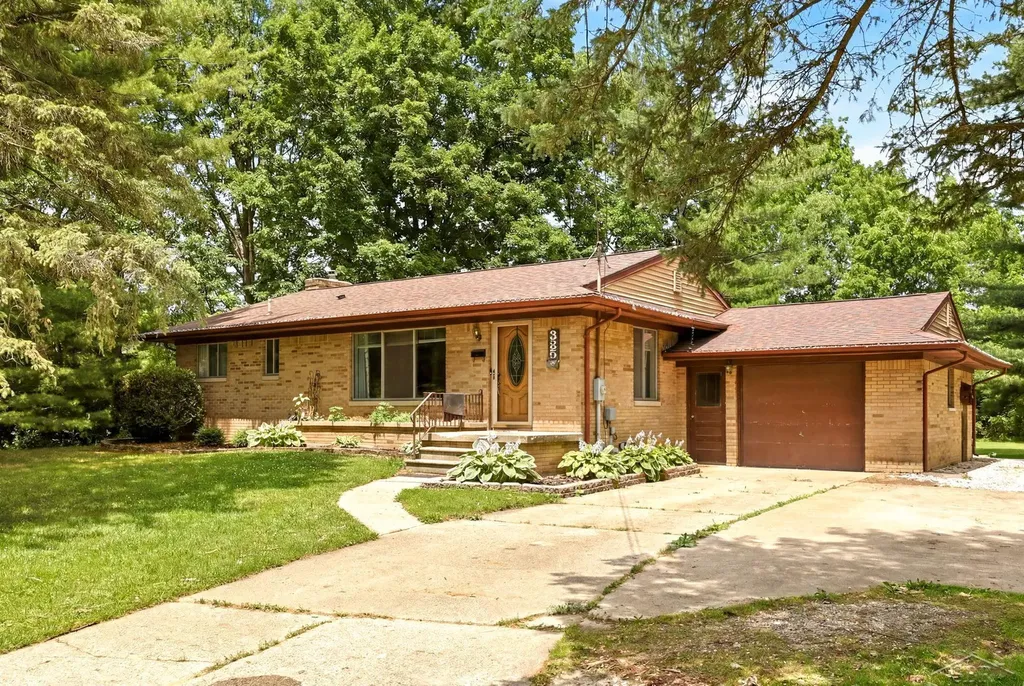 335 Walnut Street Mt. Morris City MI 48458
