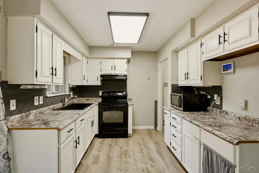 335 Walnut Street Mt. Morris City MI 48458