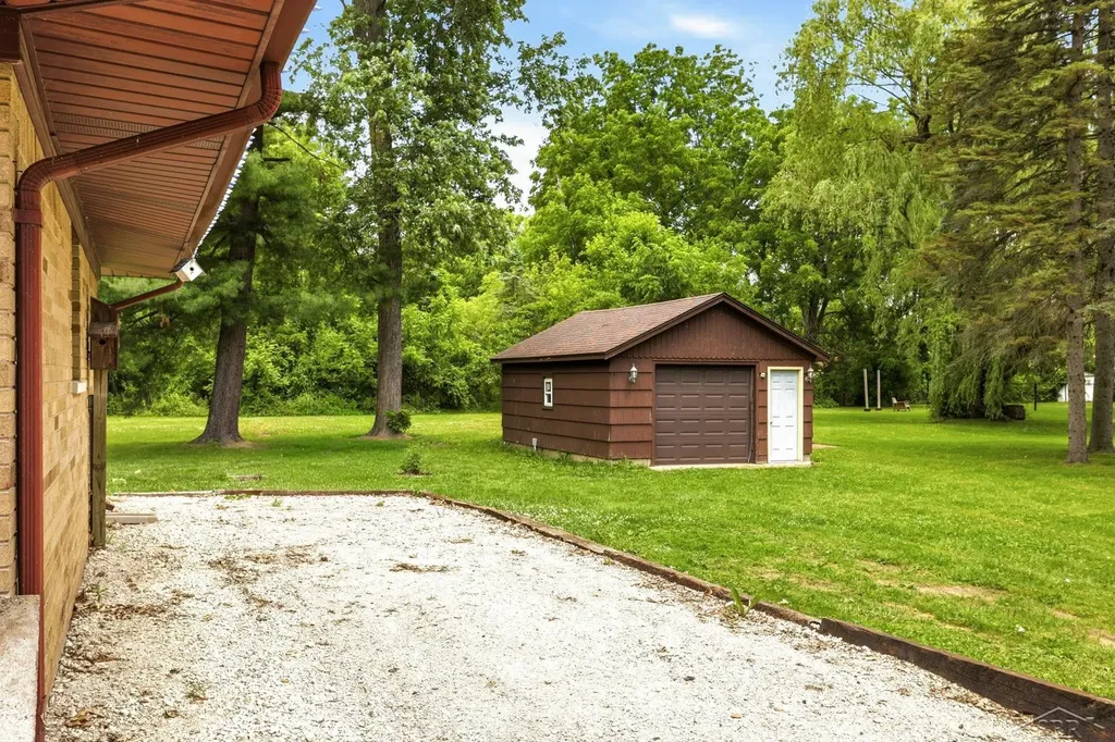 335 Walnut Street Mt. Morris City MI 48458