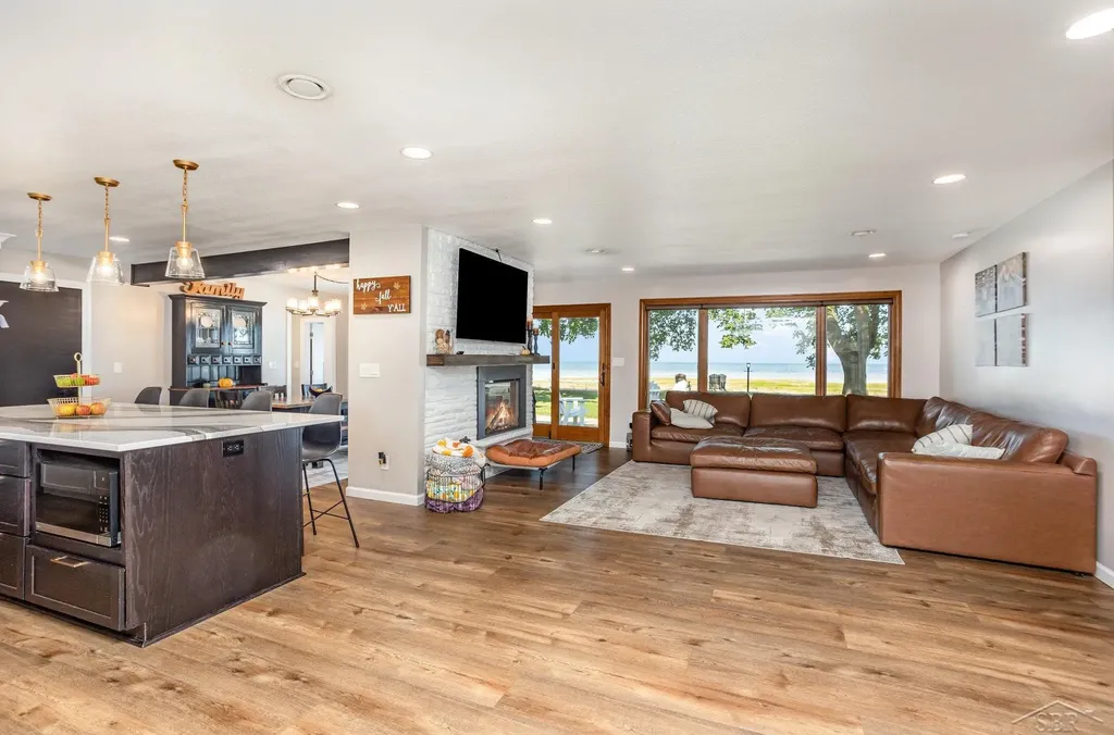 44 N Linwood Beach Road Fraser Township MI 48634