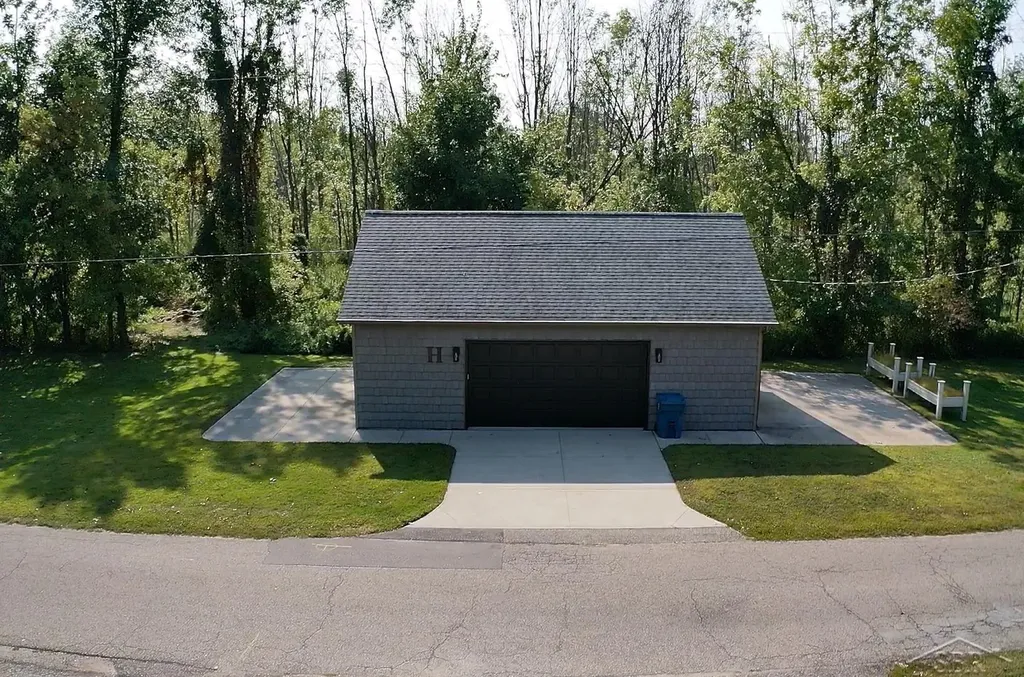 44 N Linwood Beach Road Fraser Township MI 48634