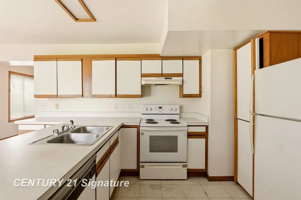 6124 Normandy Drive Saginaw Charter Township MI 48638