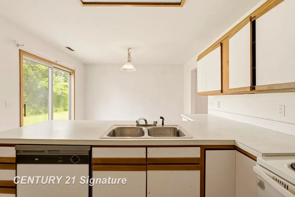 6124 Normandy Drive Saginaw Charter Township MI 48638