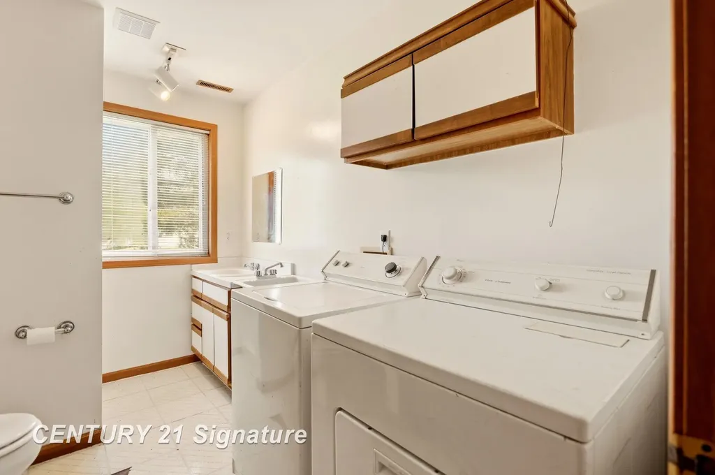6124 Normandy Drive Saginaw Charter Township MI 48638