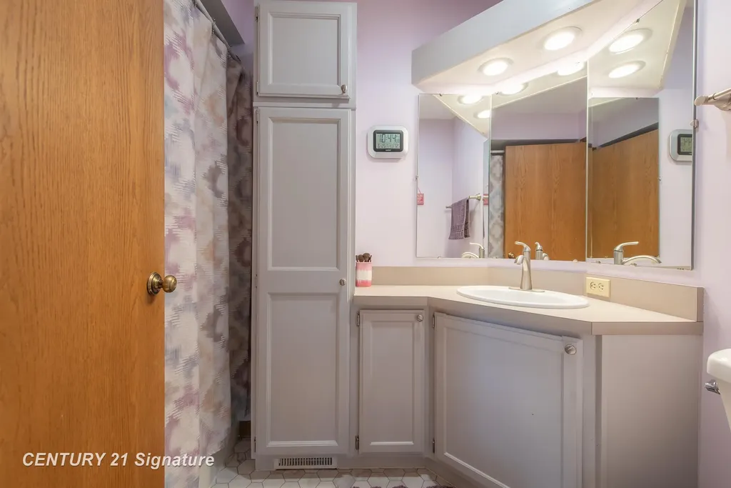 5002 Natalie Court Midland City MI 48640