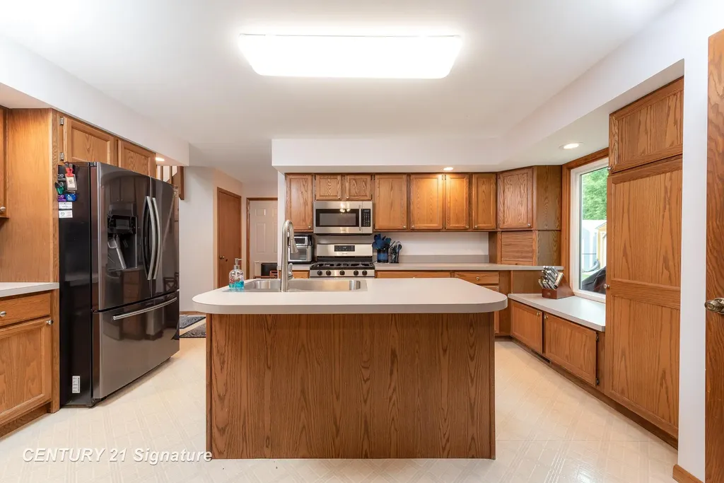 5002 Natalie Court Midland City MI 48640