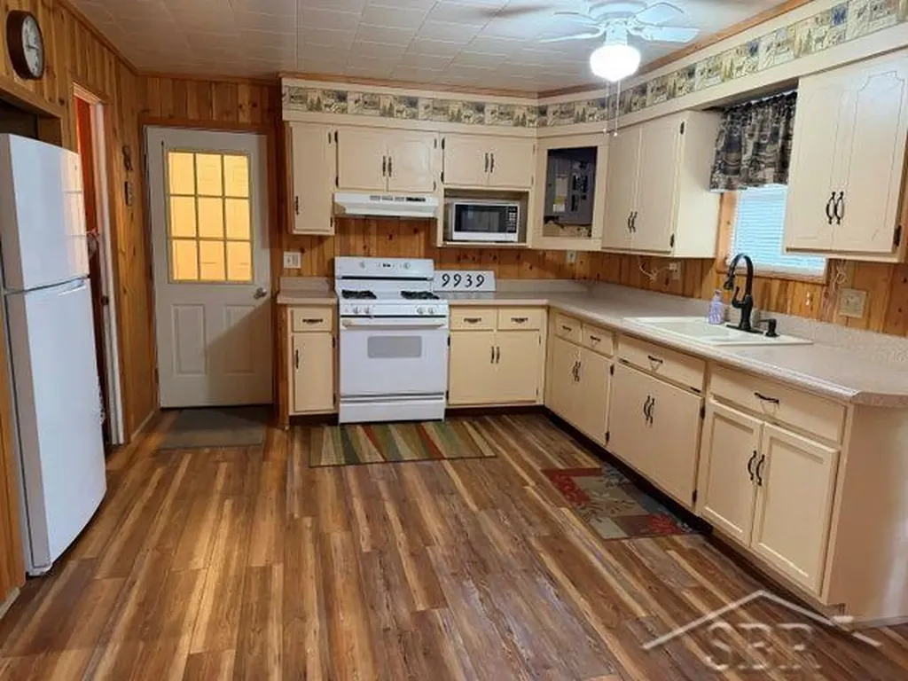 9939 Chase Boulevard Gerrish Township MI 48653