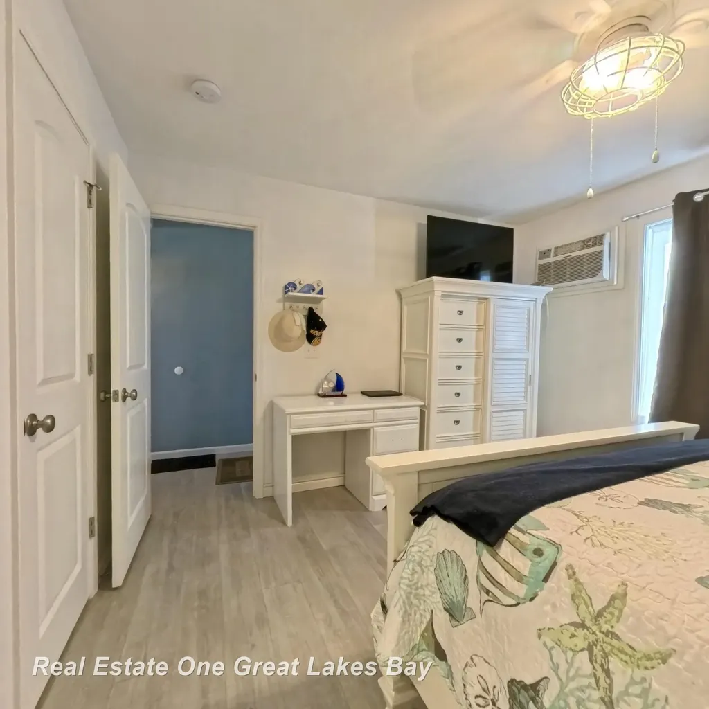 6522 N Us 23 Unit #9 Highway Oscoda Charter Township MI 48750