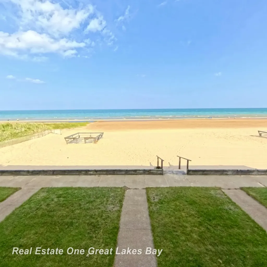 6522 N Us 23 Unit #9 Highway Oscoda Charter Township MI 48750