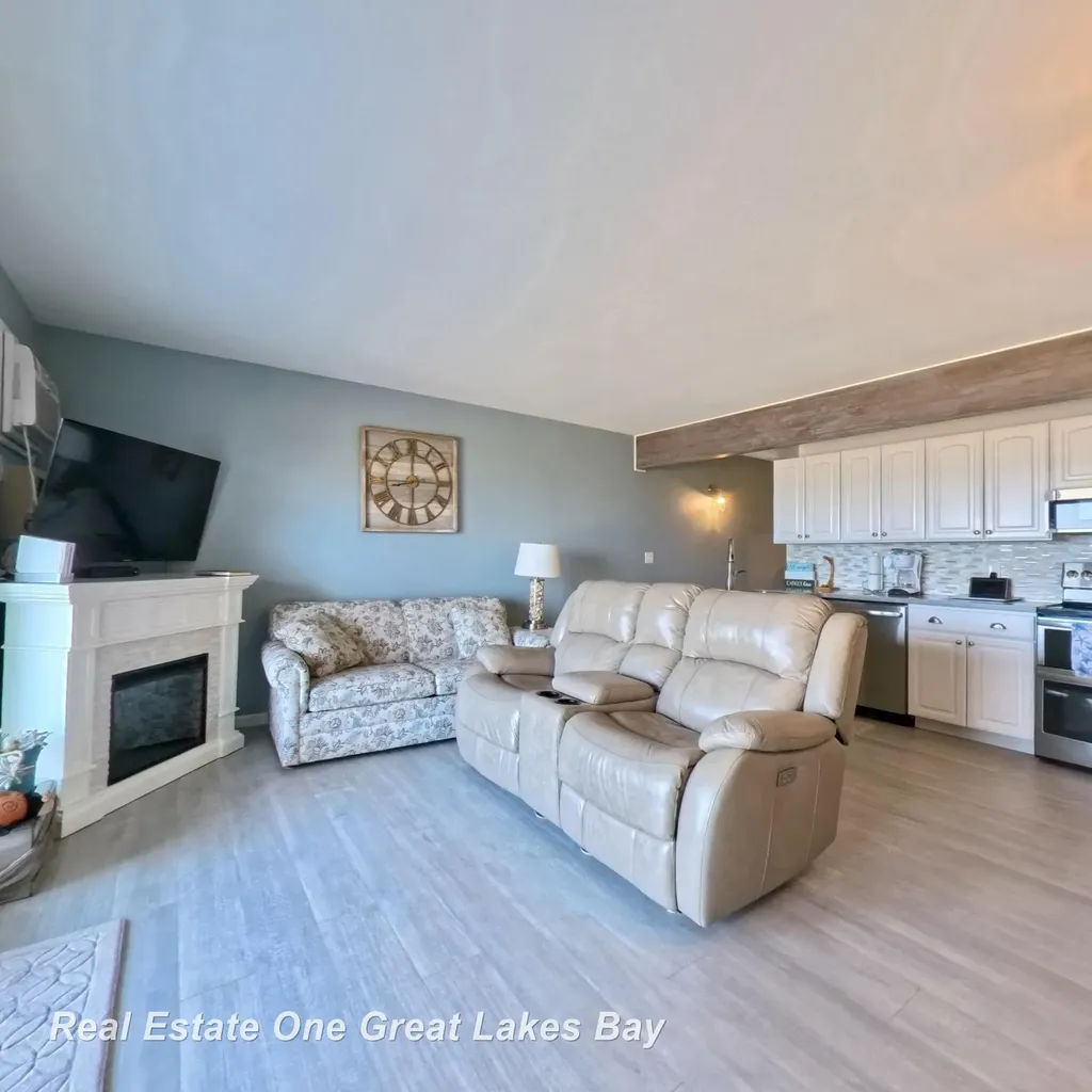 6522 N Us 23 Unit #9 Highway Oscoda Charter Township MI 48750