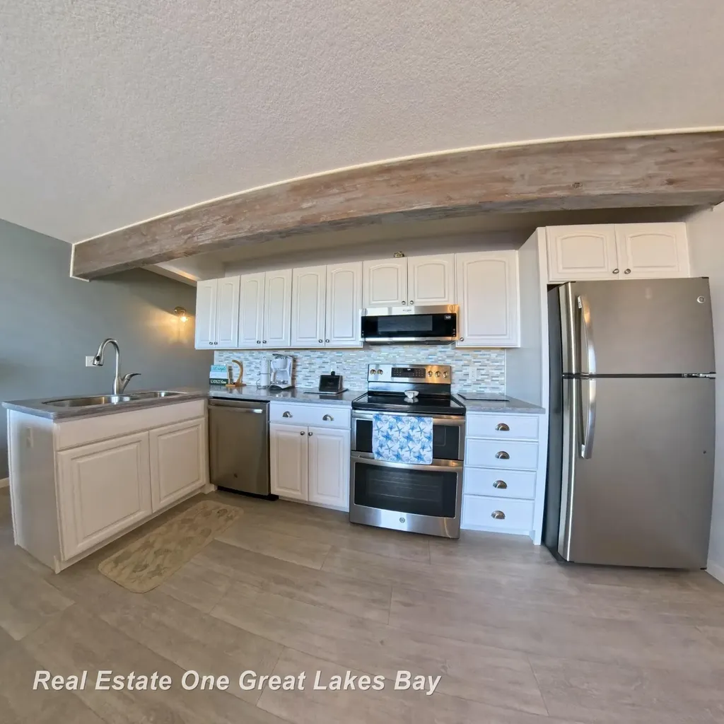 6522 N Us 23 Unit #9 Highway Oscoda Charter Township MI 48750