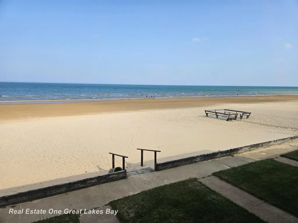 6522 N Us 23 Unit #9 Highway Oscoda Charter Township MI 48750