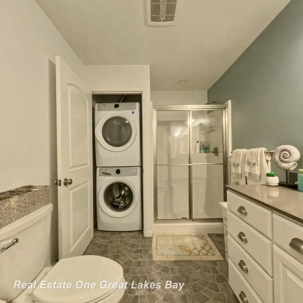6522 N Us 23 Unit #9 Highway Oscoda Charter Township MI 48750