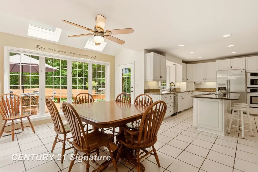 4210 Maple Woods West Drive Saginaw Charter Township MI 48603