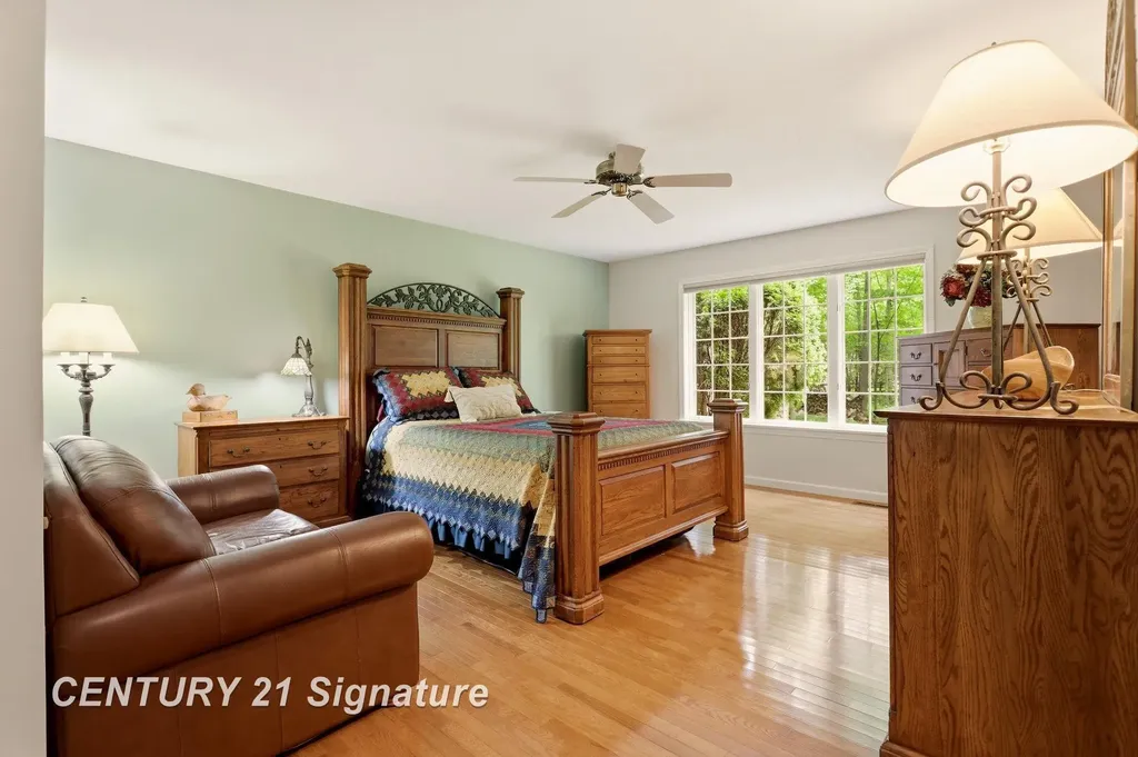 4210 Maple Woods West Drive Saginaw Charter Township MI 48603