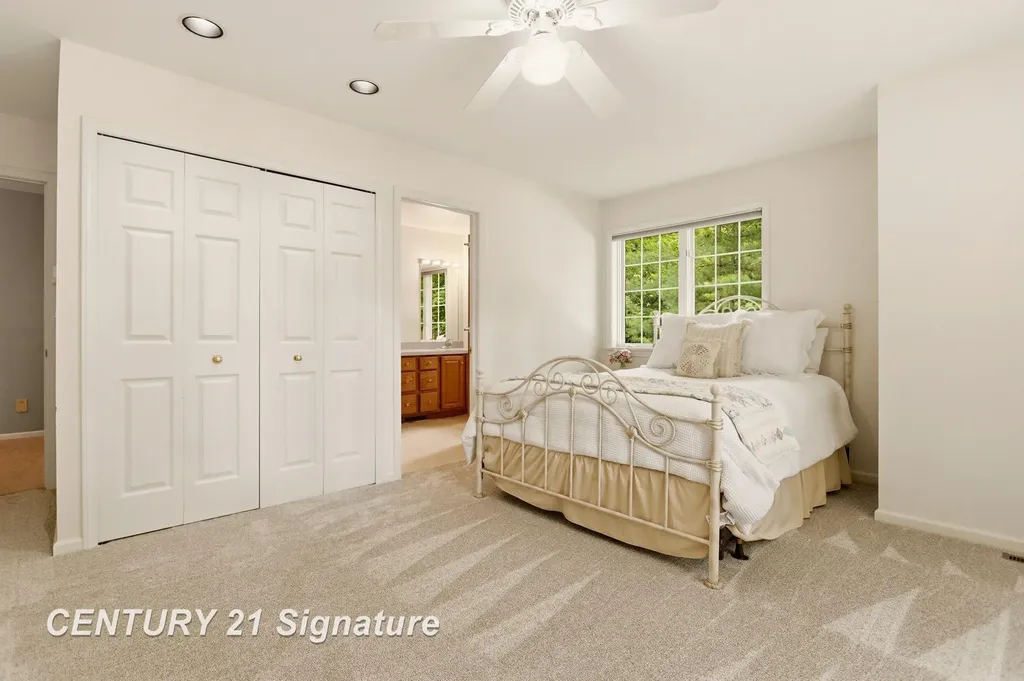 4210 Maple Woods West Drive Saginaw Charter Township MI 48603