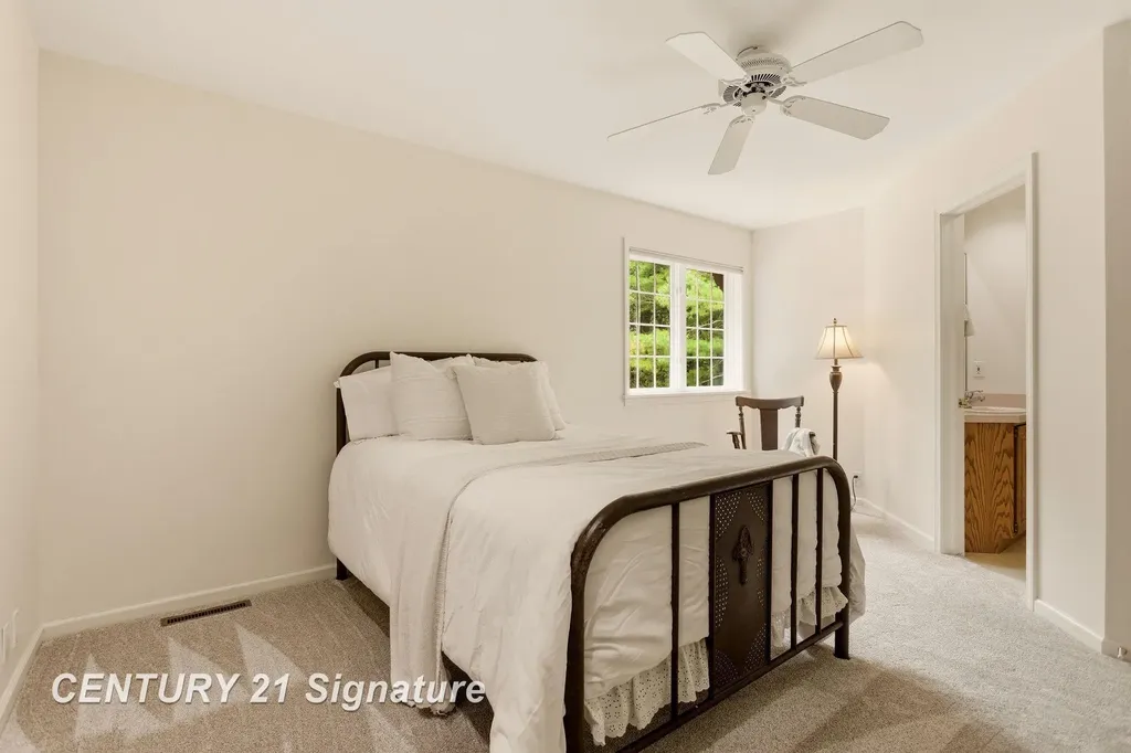4210 Maple Woods West Drive Saginaw Charter Township MI 48603