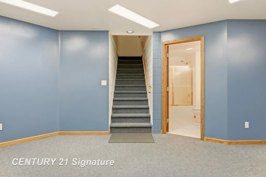 4210 Maple Woods West Drive Saginaw Charter Township MI 48603