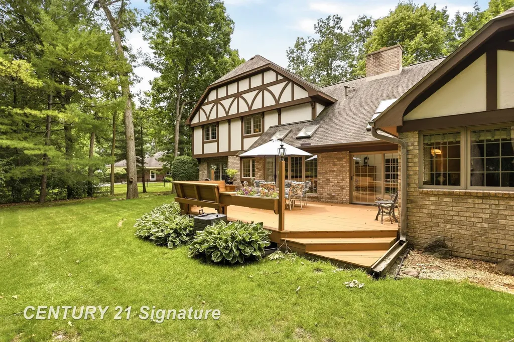 4210 Maple Woods West Drive Saginaw Charter Township MI 48603