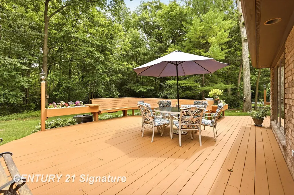 4210 Maple Woods West Drive Saginaw Charter Township MI 48603