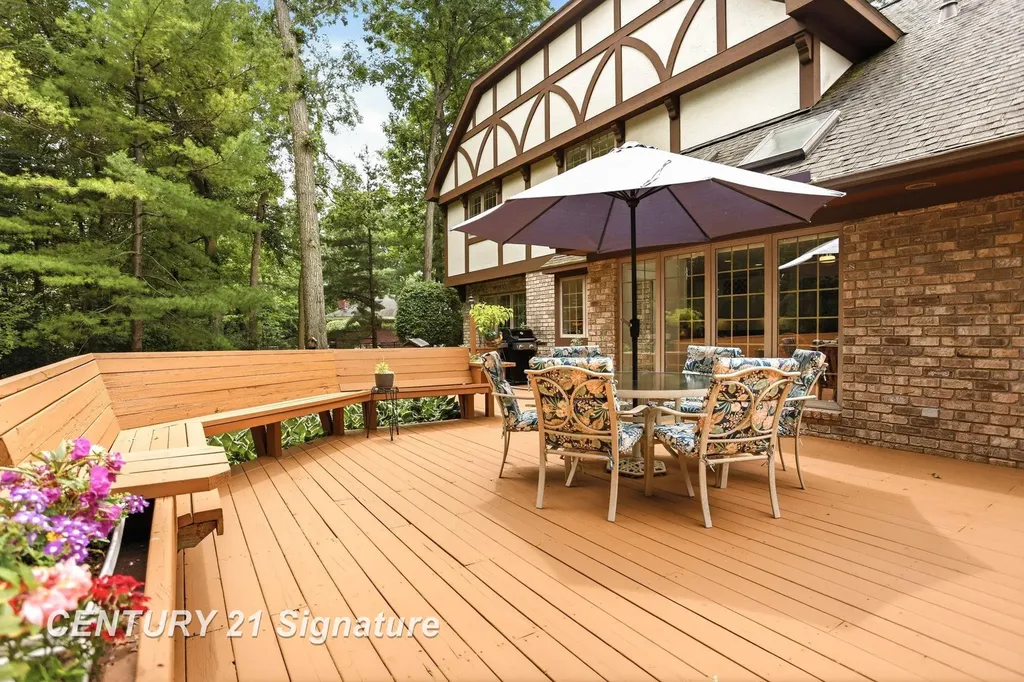 4210 Maple Woods West Drive Saginaw Charter Township MI 48603