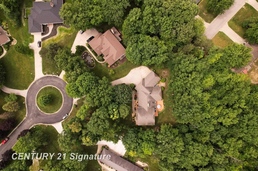 4210 Maple Woods West Drive Saginaw Charter Township MI 48603