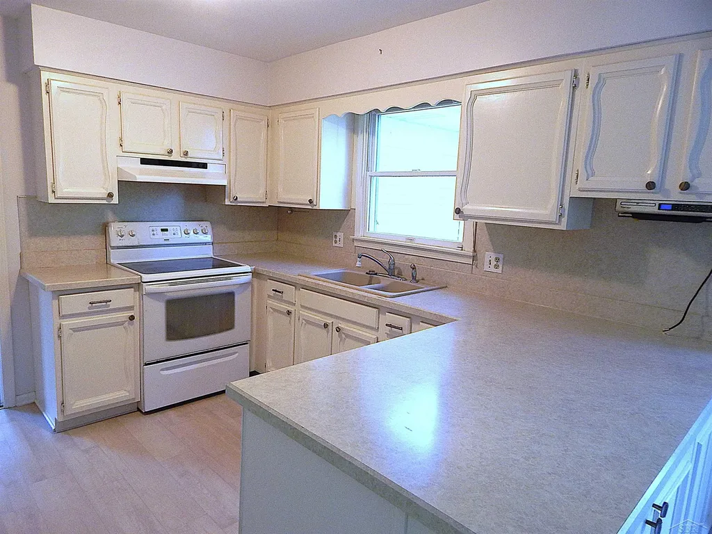 485 Winthrop Lane Saginaw Charter Township MI 48638