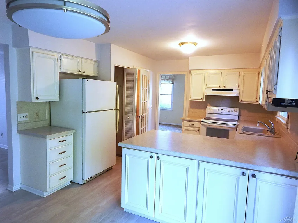 485 Winthrop Lane Saginaw Charter Township MI 48638
