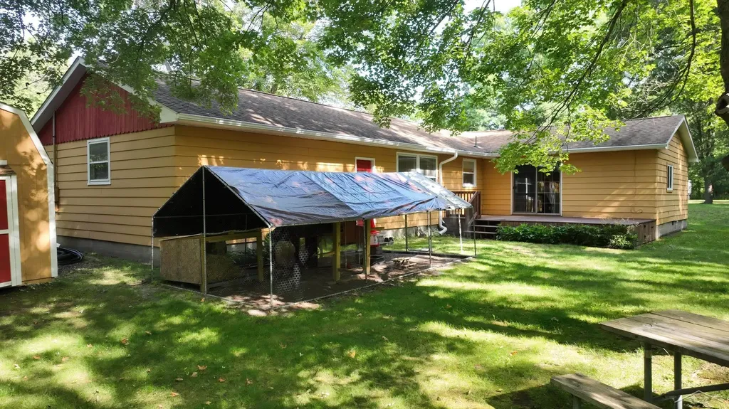 549 S Eight Mile Road Lee Township MI 48640