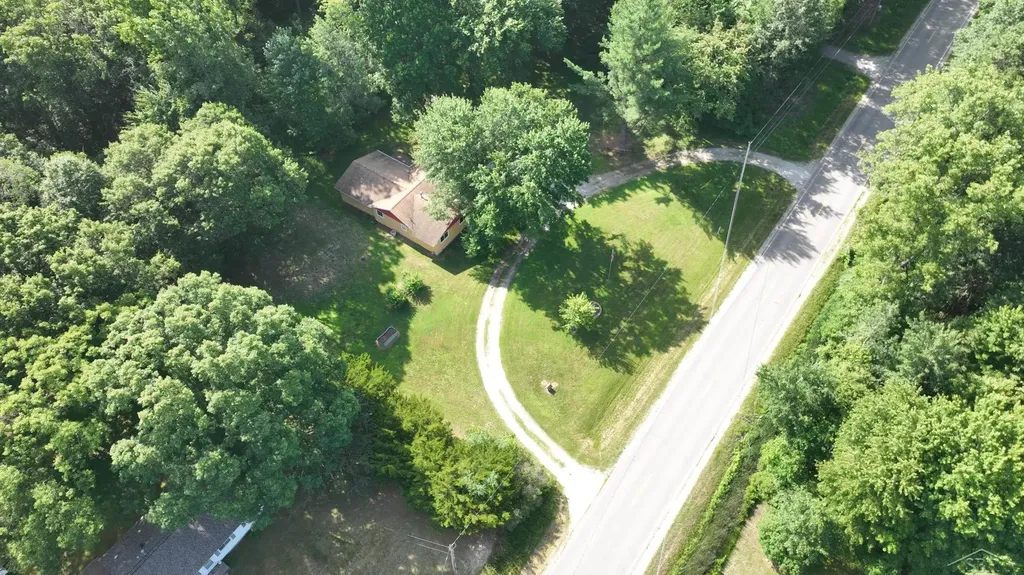 549 S Eight Mile Road Lee Township MI 48640