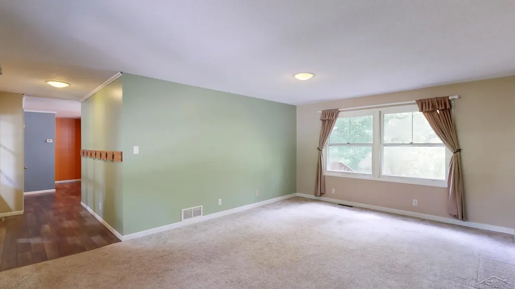 549 S Eight Mile Road Lee Township MI 48640