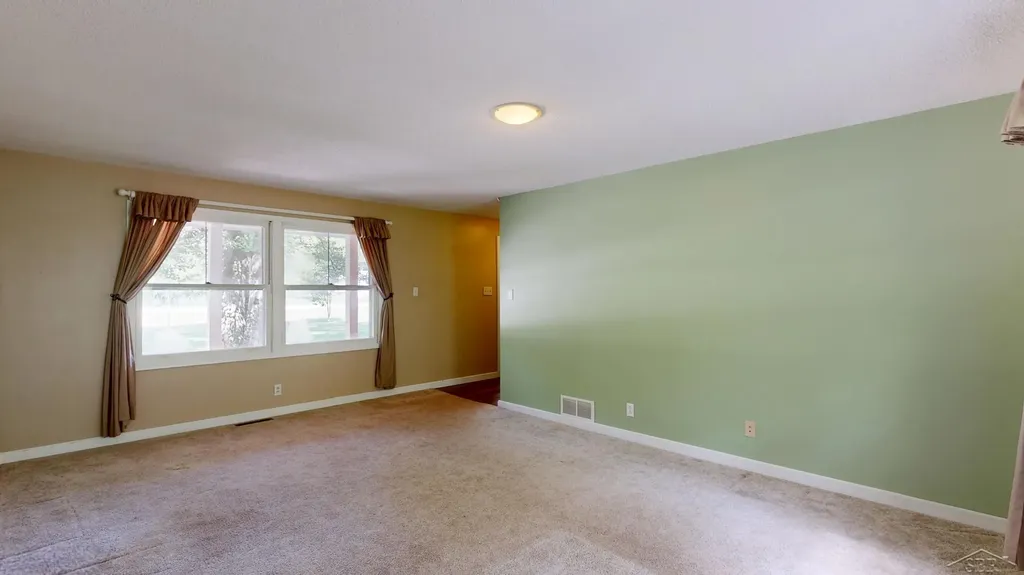 549 S Eight Mile Road Lee Township MI 48640