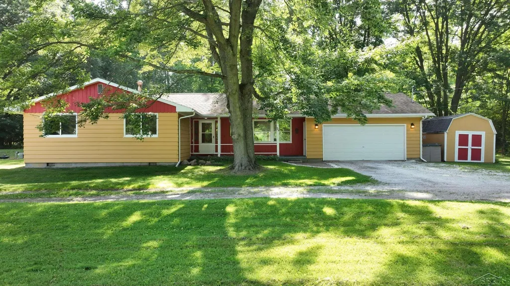 549 S Eight Mile Road Lee Township MI 48640