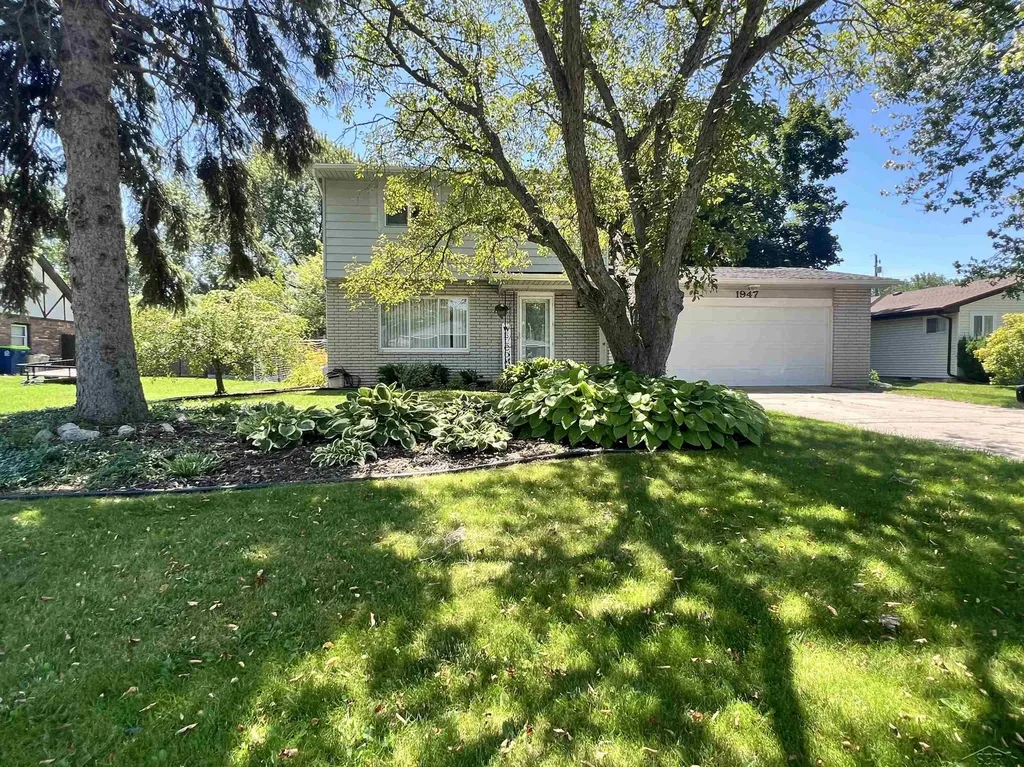 1947 Crescent Drive Carrollton Township MI 48604