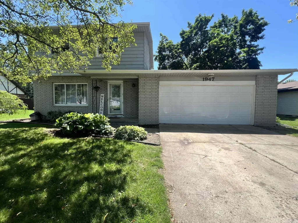 1947 Crescent Drive Carrollton Township MI 48604